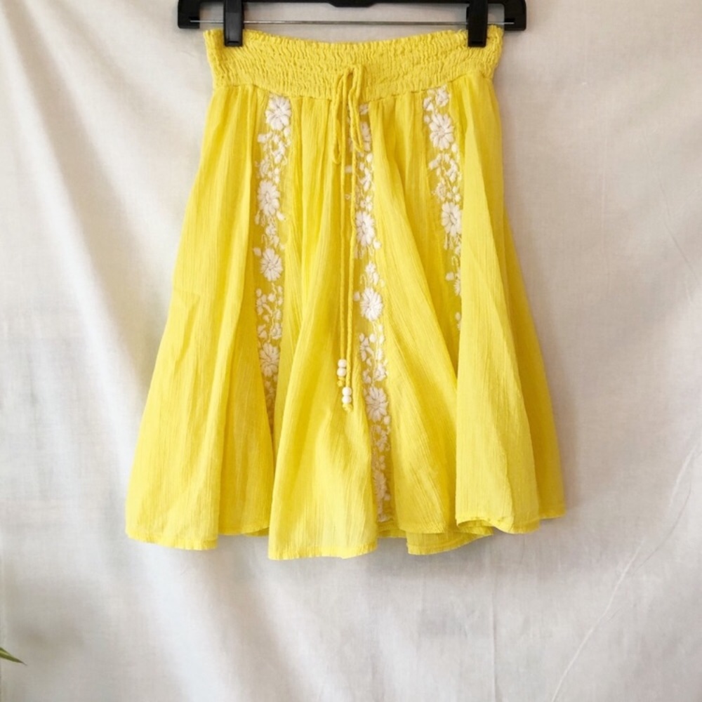 Looking for this Ella Moss yellow skirt